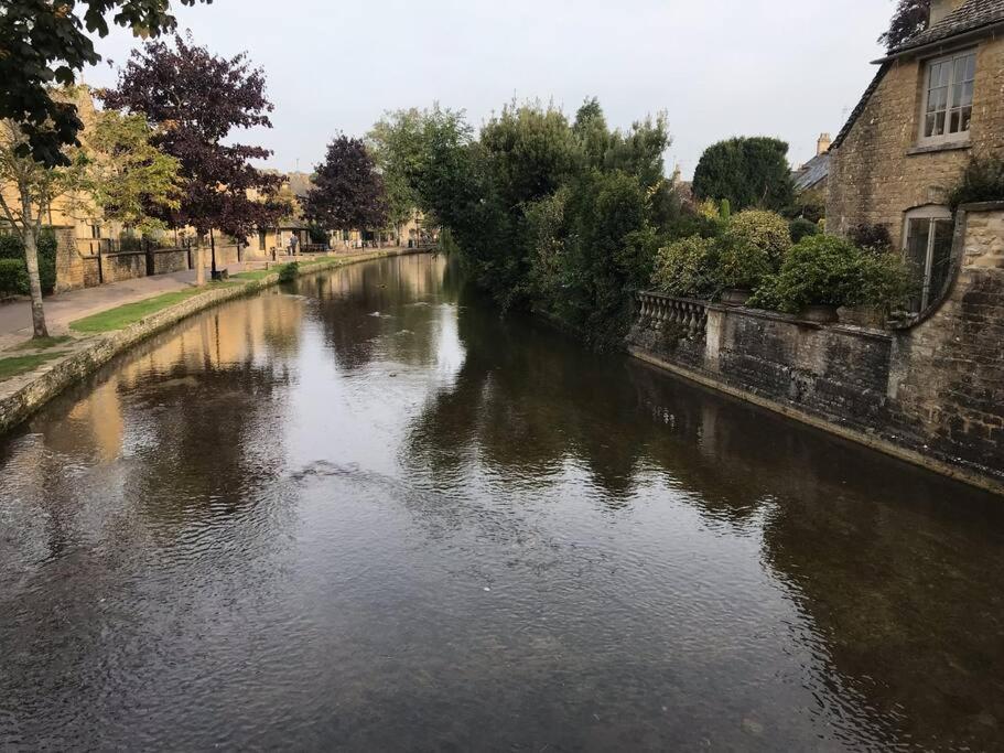 Historic Cotswold Chic Style For Uk Staycation Bourton-on-the-Water Екстер'єр фото
