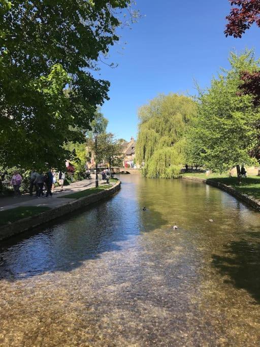 Historic Cotswold Chic Style For Uk Staycation Bourton-on-the-Water Екстер'єр фото